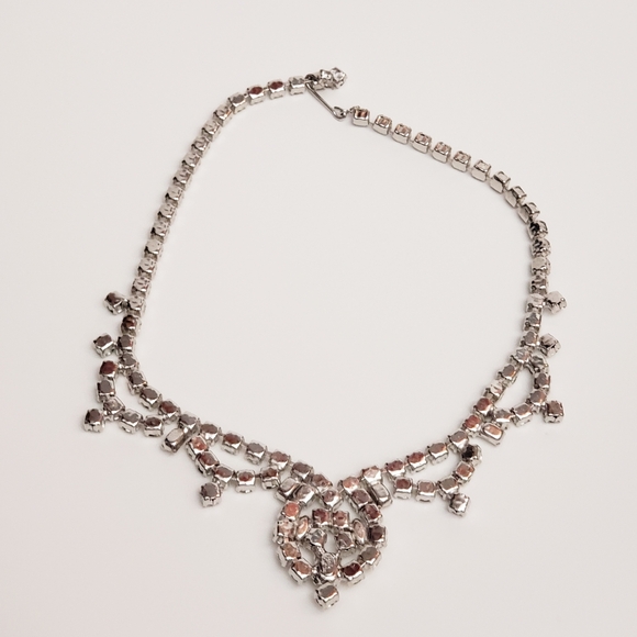 Gorgeous VTG Crown By Gale Studded Faceted Clear Rhinestone Collar Bib Necklace - Picture 5 of 6
